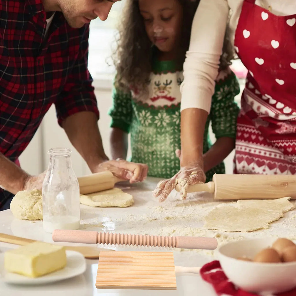 Kit 9 Pezzi per Pasta Fatta in Casa - Stampi Ravioli, Mattarello e Taglieri Gnocchi